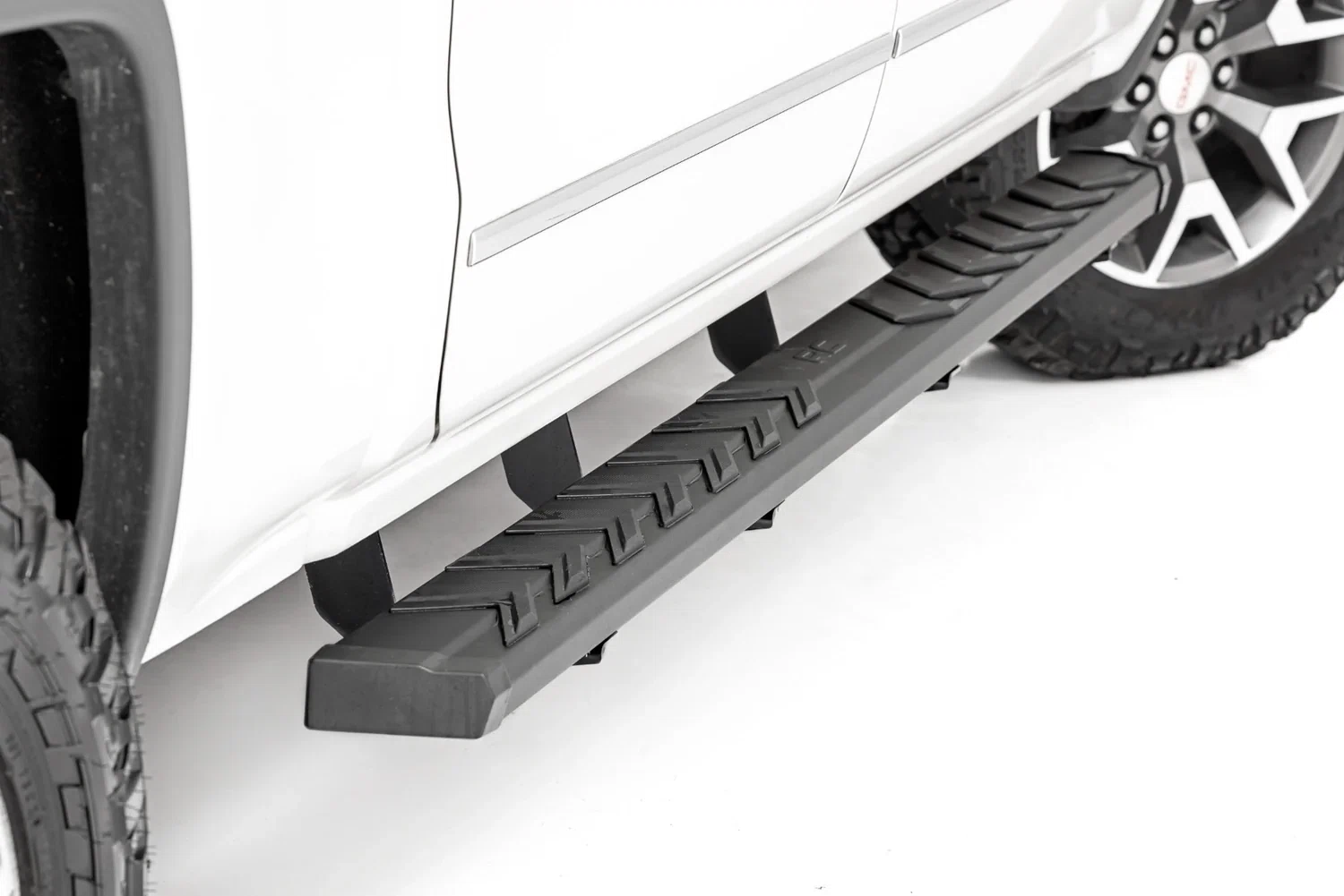 Fits Chevy 1500 (07-19 &Classic) BA2 Running Board Side Step Bars 41001